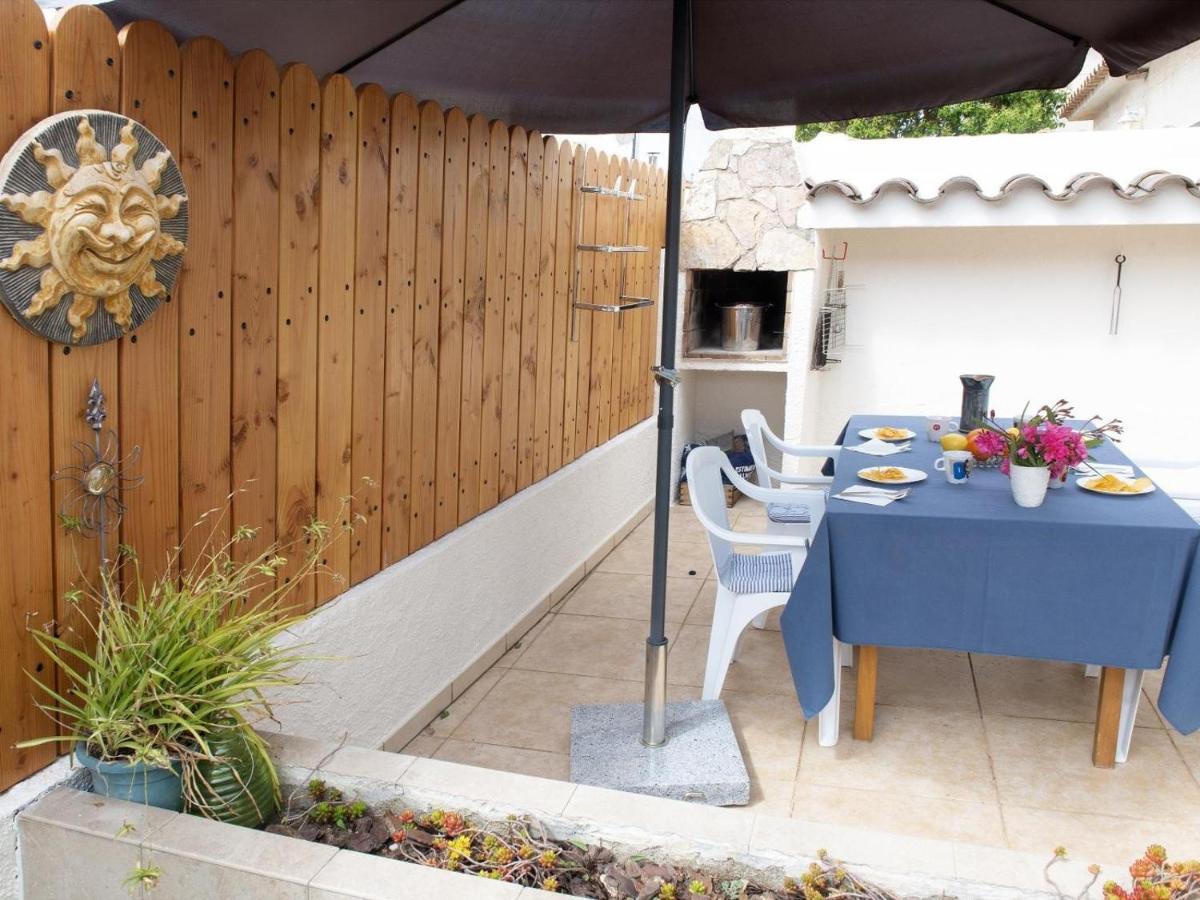 Gerkens, Bonita Casa De Tres Dormitorios Con Piscina Comunitaria En Escala L' Escala Exterior foto